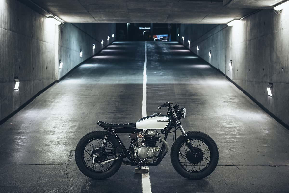 72 CB350 MaggieMay by Alex Burrows