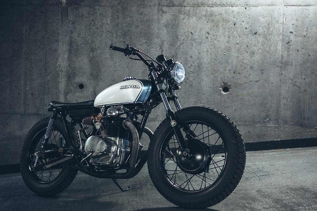 72 CB350 MaggieMay by Alex Burrows